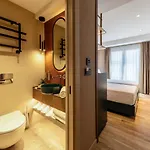 Emilion Hotel *